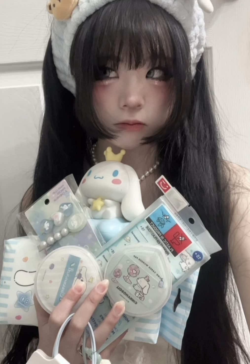 unboxing my stuff i bought from @Miniso Official #wtsoda #miniso #minisousa #sanrio #minisosanrio #blindbox #outfit #fitcheck #makeup #kmakeup #asian  