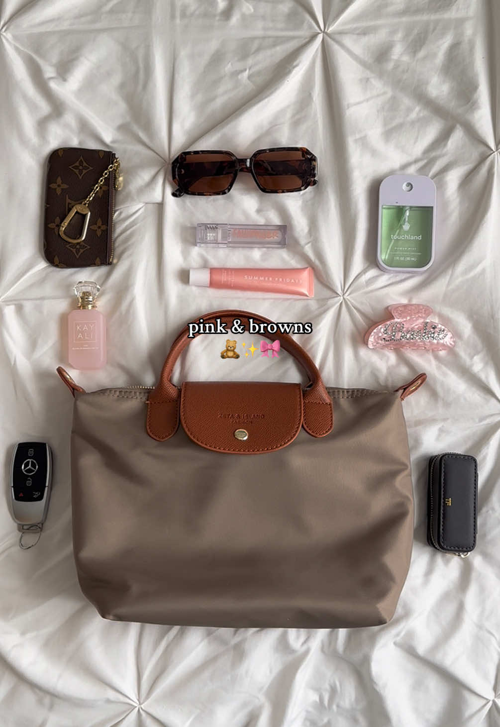 the best combo🤎✨🎀  @Summer Fridays @Kayali @Huda Beauty @touchland @tomfordbeauty @Louis Vuitton @Mercedes-Benz  #pink #brown #pinkandbrown #colorcombos #aesthetic #mercedes #mercedesbenz #pinterest #whatsinmybag #summerfridays #touchland #longchamp #louisvuitton #tomford #kayali #hudabeauty #whatsinmybag #fyp #fypシ  