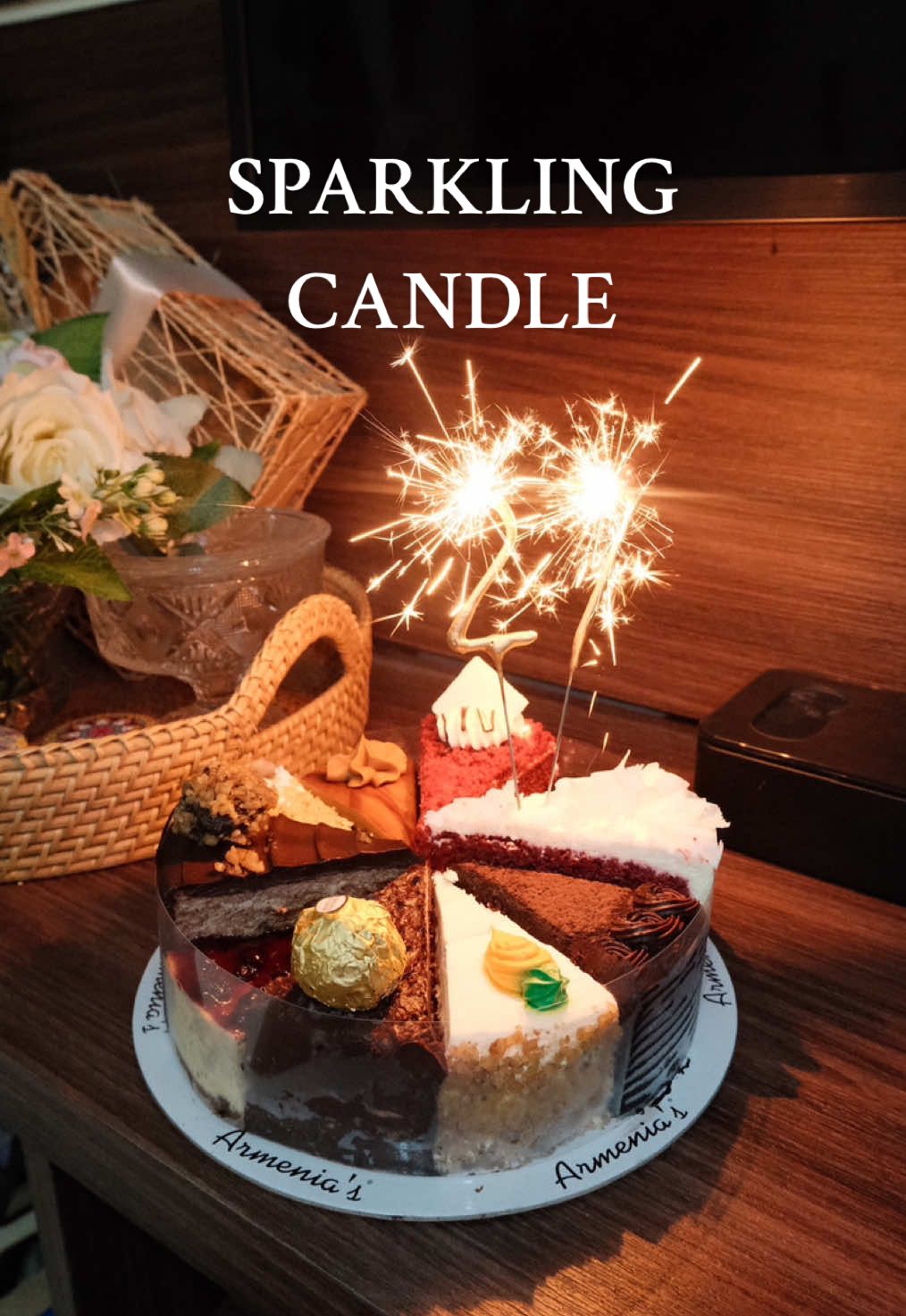 It my birthday! 🎂✨ #birthdaydecoration #tiktokbudolfinds #tiktokfinds #birthdayph #itsmybrithday #sparklingcandle #aestheticcandles #cakedecor #fyp #heartcandle 