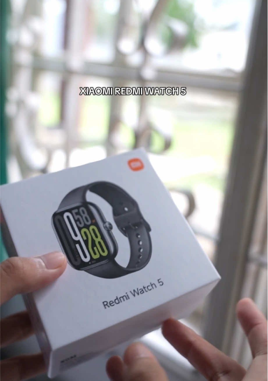Stay active & connected dengan Xiaomi Redmi Watch 5! Layar AMOLED 2.07” display, baterai tahan hingga 24 hari, panggilan Bluetooth, 5ATM water resistance, 150+ fitness modes dan fitur-fitur lainnya. Harga super worth it banget! #RedmiWatch5 #smartwatchkeren #XiaomiIndonesia #Redmi 