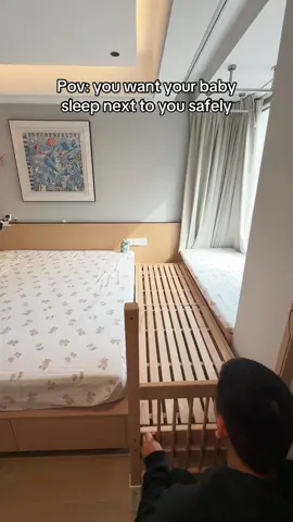 After having a baby, if the big bed is not enough for sleeping, just arrange a spliced ​​bed. The spliced ​​bed can be customized in length, width and height to widen the big bed space. Separate beds but not rooms, so that the baby and mother can be closer. The material of pure beech wood ensures safety and environmental protection, and it can be installed and used immediately.