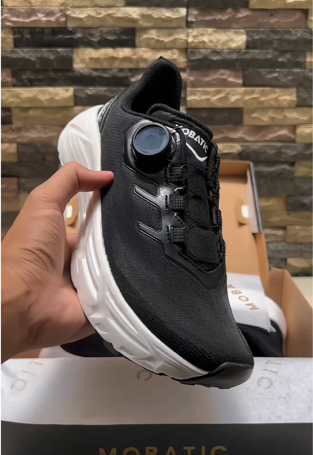 Mobatic Mo-Sky Black White #sepatu #sneakers #Running #mobatic #mobaticindonesia 