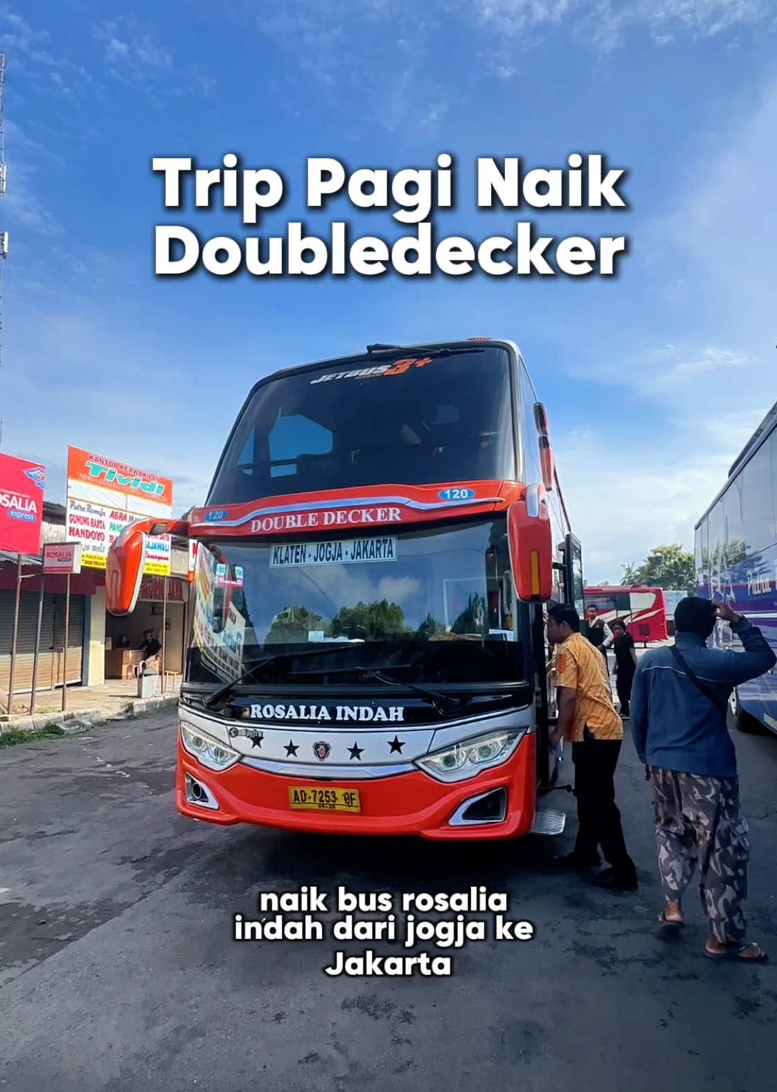 Trip naik Rosin emang gapernah gagal sih. Siapa yang baru-baru ini abis naik Rosin jugaaa?? . . #SemuaReadyToGo #rosaliaindah #rosaliaindahtransport #rosin #porosaliaindah #busreview #busmania #buscomunityindonesia 