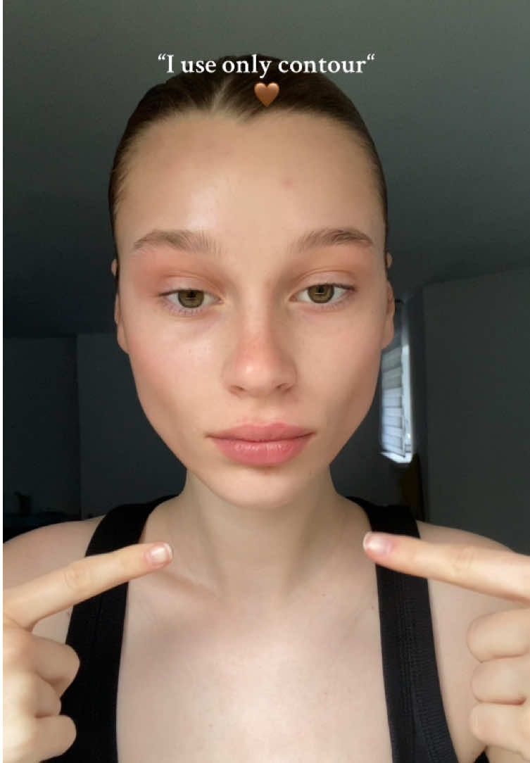 🤎contouring as a model🤎 I’m in love with my new contour stick from @KIKO Milano  #makeup #contouring #contouringhacks 
