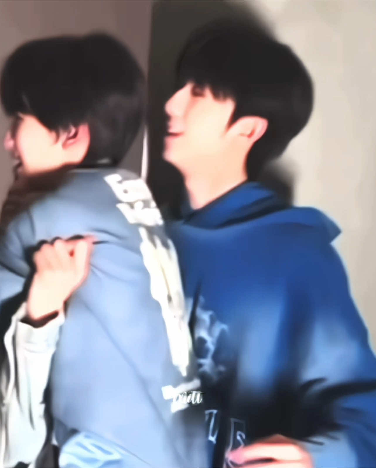 : siu giữ bồ🥹 #TF家族练习生 #yangbowen #duongbacvan #zuoqihan #takyham #wenhan #qiwen #xh #tiktok #viral #fyp #mitt 