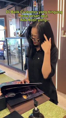 Cheers to our fantastic staff for guiding you through our menu like pros 👍 . 𝐊𝐥𝐚𝐧𝐠𝐞𝐧𝐜𝐨𝐟𝐟𝐞𝐞 & 𝗘𝗮𝘁𝗲𝗿𝘆 Jl. Rawa Domba No 17, Duren sawit, Jakarta Timur. . Open everyday  Mon - Fri. 7.30 am - 10pm  Sat - Sun. 7am - 10pm . 𝐒𝐩𝐞𝐜𝐢𝐚𝐥𝐭𝐲 𝐜𝐨𝐟𝐟𝐞𝐞∙𝐑𝐞𝐬𝐭𝐨∙𝐑𝐨𝐚𝐬𝐭𝐞𝐫𝐲∙𝗥𝗼𝗼𝗳𝘁𝗼𝗽 . #bukberjaktim  #cafeklangen #kopiklangen  #livemusicjakarta  #livemusicjaktim #restojakartatimur  #restodurensawit  #restokalimalang  #restojatiwaringin  #baristalife  #coffeeshopjatiwaringin  #nongkrongjakartatimur  #rooftopjakarta  #rooftopjaktim  #kopijaktim #kopikalimalang #kopidurensawit #soecialtycoffee