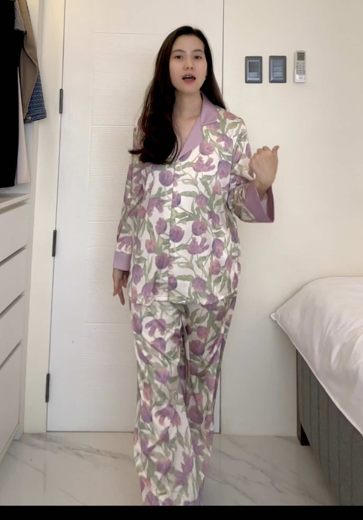 One of my fave pajama set 🌷💜 #lisapajamas #sleepwear #pajamaset#icesilkpajamas 