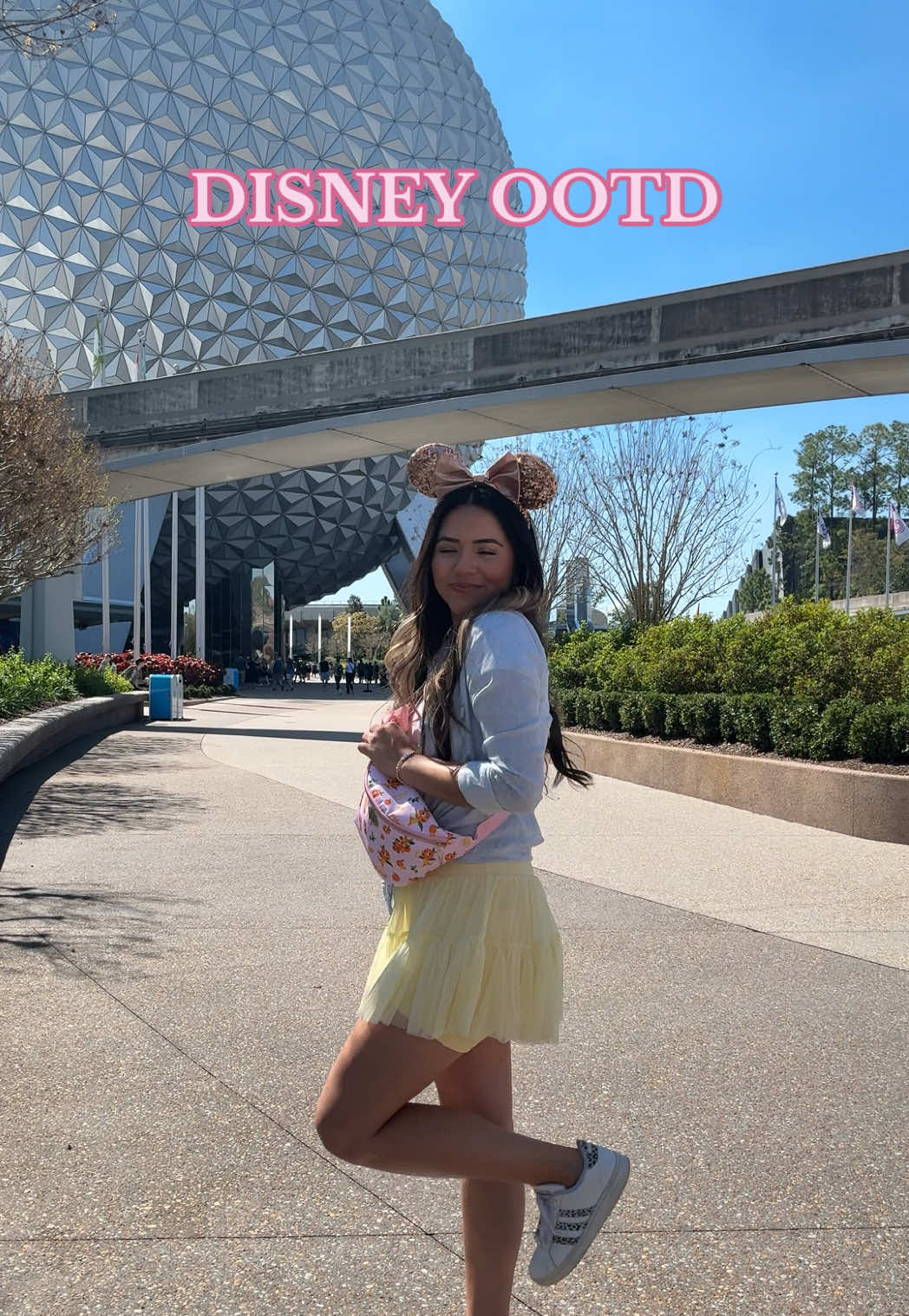 Disney OOTD inspo for flower & garden that is going to be here so soon!! 🌸🧡☀️🌷✨ This orange bird fanny from @Best Day Ever is perfect for the festival and available now! (🔗 in my bi0!) #disney #disneyworld #disneycreator #disneyootd #disneygirlie #flowerandgardenfestival #orangebird #disneyfitcheck #disneystyle #epcotoutfit #disneyoutfitideas #disneyinspo 