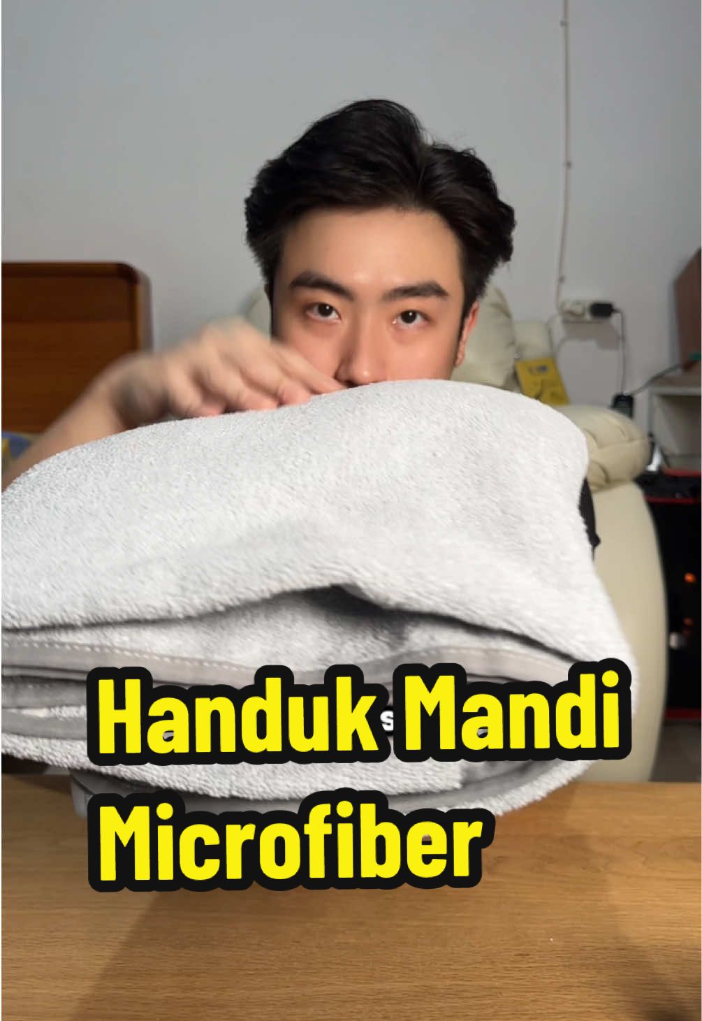 Rekomendasi handuk mandi dibuat dengan material microfiber dari brand Mipacko yang punya ketebalan 330 gsm tebal dan lembut sekali Material microfibernya sangat menyerap air jadi ketika dipakai mengeringkan tubuh sehabis mandi bisa langsung kering Punya keunggulan anti bakteri jadi bisa mencegah timbulnya bau setelah basah dipakai mengeringkan dan juga lebih cepat kering dibanding material biasa Tersedia dalam berbagai ukuran dan warna yang bisa dipilih sesuai kebutuhan dan selera #RamadanEkstraSeru #CuanTanpaBatas #WIBGajian #HandukMicrofiber #HandukMandi #HandukAntiBakteri #KategoriHomeAndLiving #KategoriLifestyle #TikTokAffiliate #Affiliate #RekomendasiMalvin #BelanjaDiLinkMalvin #BelanjaDiTikTok
