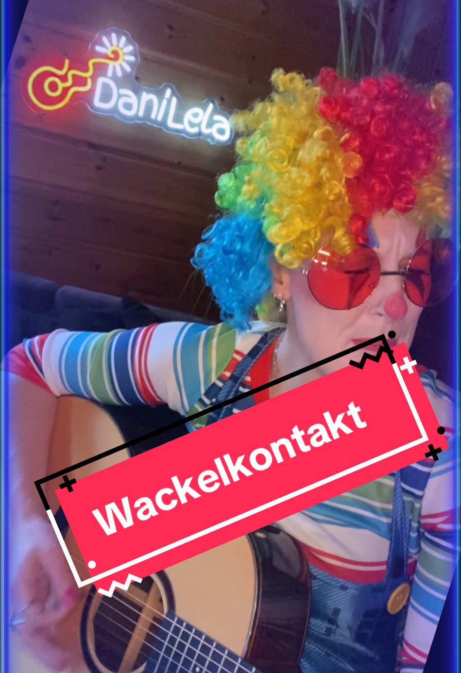 NARRI NARRO 🥳 Wie man bei uns so schön sagt 😁 Bin gerade im Fasnetsfieber 🤡  Wer noch? 😂 Welches Lied soll ich denn in der Fasnachtswoche noch für euch performen? Also selbstverständlich in einem neuen Kostüm 😂 Lasst es krachen,  Eure Dani 🤡🫶🏼 ##musik##gitarre##livemusic##acousticcover##sängerin##singersongwriter##musikliebe