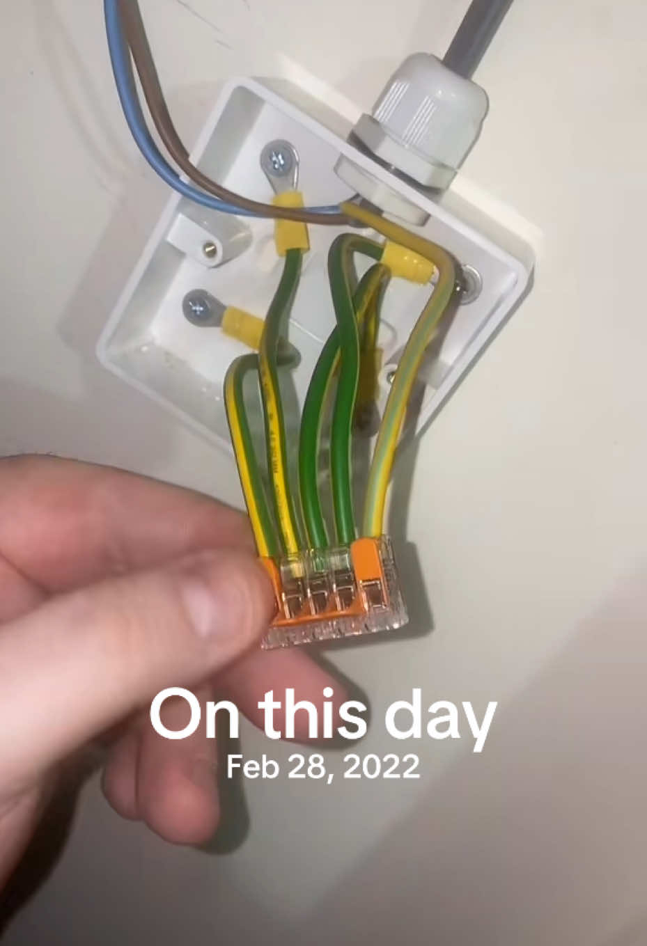 #onthisday #electrician #sparky #sparks #electriciansoftiktok #electricianlife #electricians #foryou #foryoupage #fyp #tradesman #construction #wago 