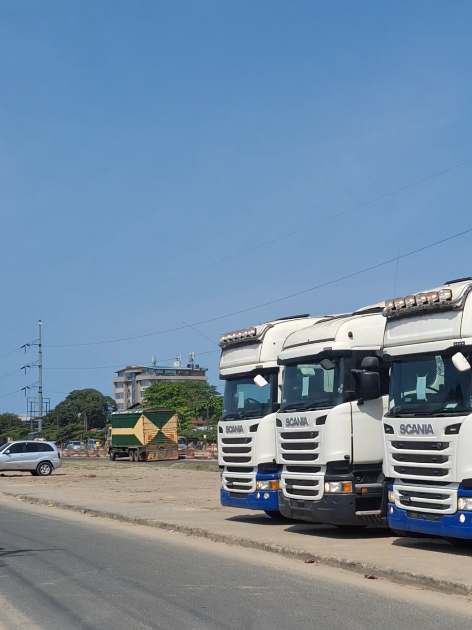 🔥 Heavy-Duty Trucks for Sale in Tanzania & Neighboring Countries! 🔥 🚛 Looking for High-Quality, Durable Trucks? We’ve Got You Covered! ✅ Tractor Units ✅ Rigid Trucks ✅ Tipper Trucks ✅ Trailers 📍 Our Locations: 📌 Dar es Salaam – Kurasini, Mivinjeni & Mwenge Mpakani 📌 Mwanza – Mkuyuni, Kenyatta Road (NEW BRANCH 🎉) 💯 #QUALITYandDURABILITY – Guaranteed reliable trucks for your business! 📲 Contact Us Today: 📞 +255 765 195 217 📞 +255 784 535 400 📞 +255 743 008 855 📩 DM or Call Now – Get Your Truck TODAY! 🚀