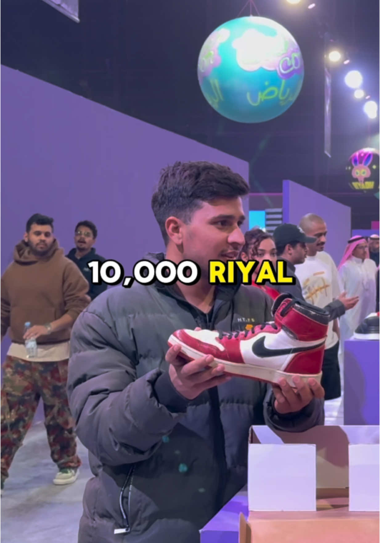 The Yes Man 😂🤝 We Ship Worldwide www.Heatarchive.com📦 Link In Bio Always Buying In Store! 1593 N High St. Columbus, OH 43201 • • • • • • #heatarchive #ig #explore #reels #fyp #buy #explorepage #negotiation #sneakers #jordan1 #nikes #viral #video #shoes #sneakerhead #foryoupage #dunks #buyout #shorts 