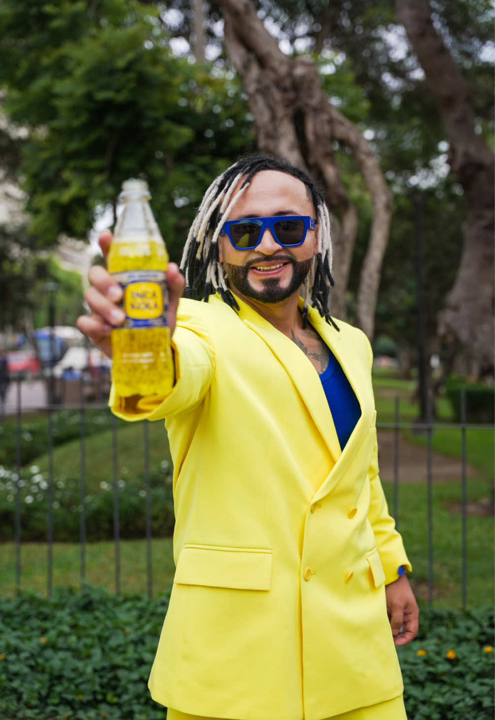 No existe época ni momento en la que no podamos disfrutar de nuestra rica @Inca Kola . Y el Perú lo confirma!  90 años dando gusto con todo! #incakola90años  #publicidad 