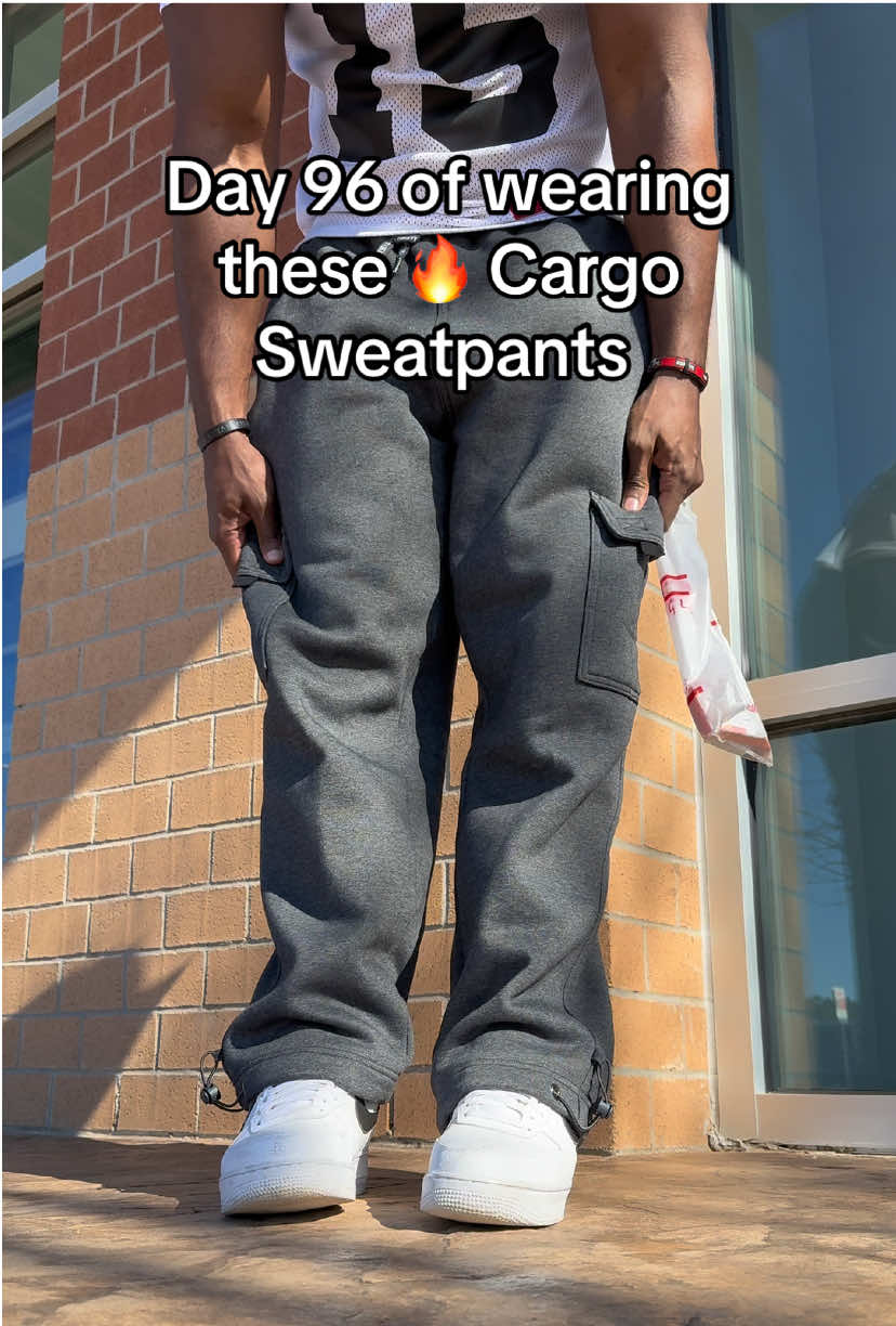 These been tuff #cargopants #sweatpants 