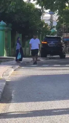 Olahraga itu penting, sehat itu berasal dari kita sendiri. pagi ini kepala Bappeda Papua Tengah, KK EDDY WAY melakukan olahraga pagi. 🫶♥️