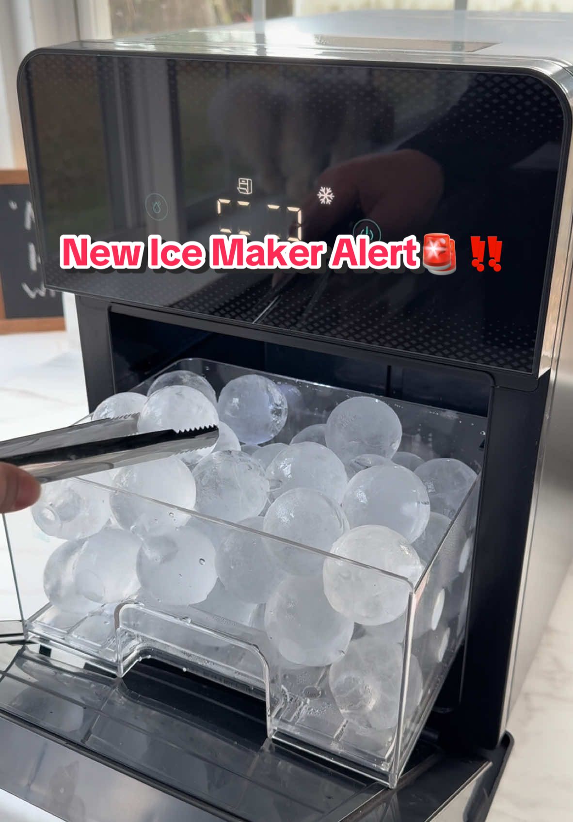 New!! Ecozy Ice Sphere Ice Maker #ice #icemaker #ecozy #icetok #tiktokshop #watertok #fyp 