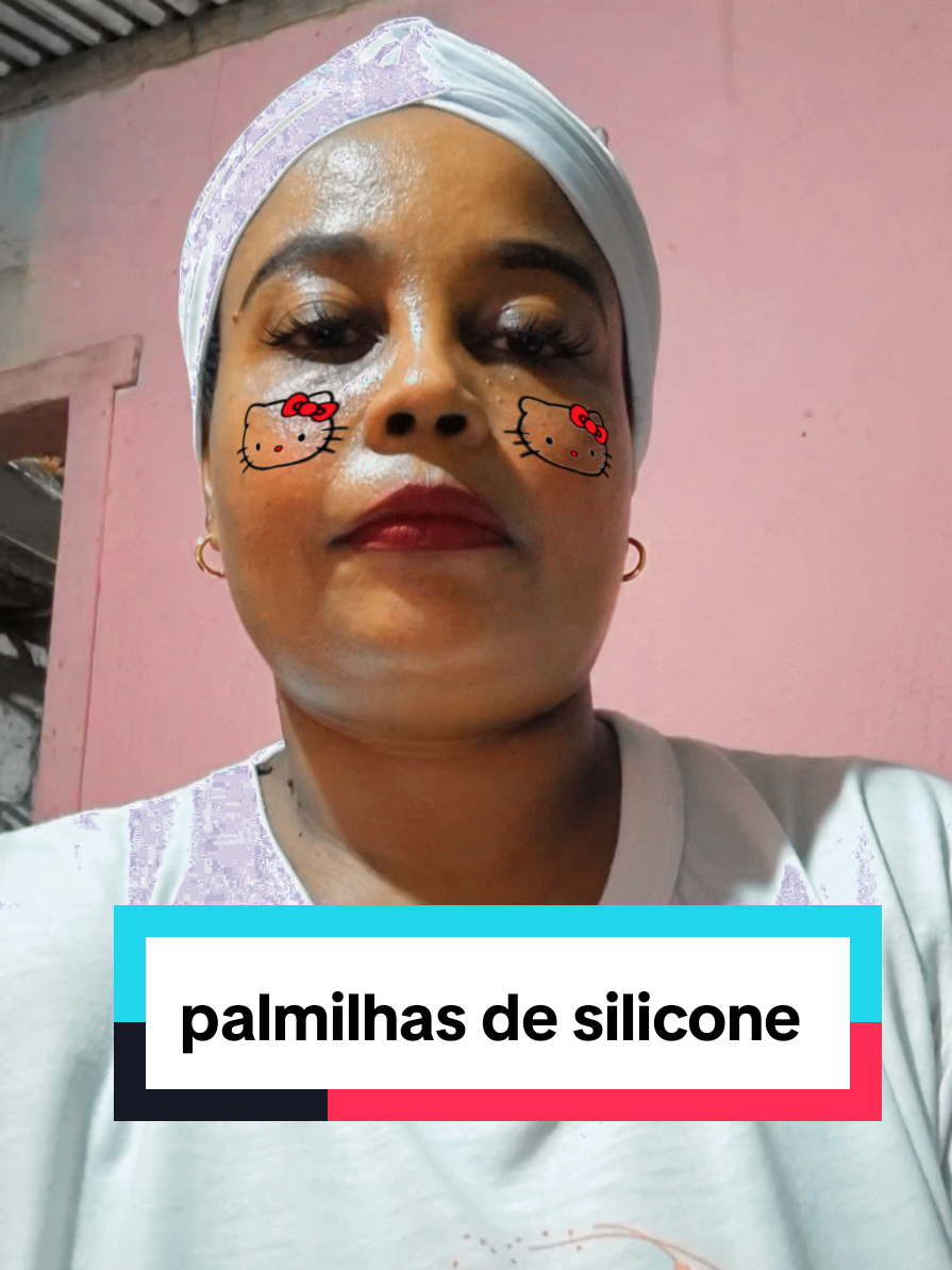 Meias palmilhas de silicone ou gel protetora da planta do pé. Alívio da dor causada por calos! #boasaude #podologa #atendimentodomiciliar #podologia 