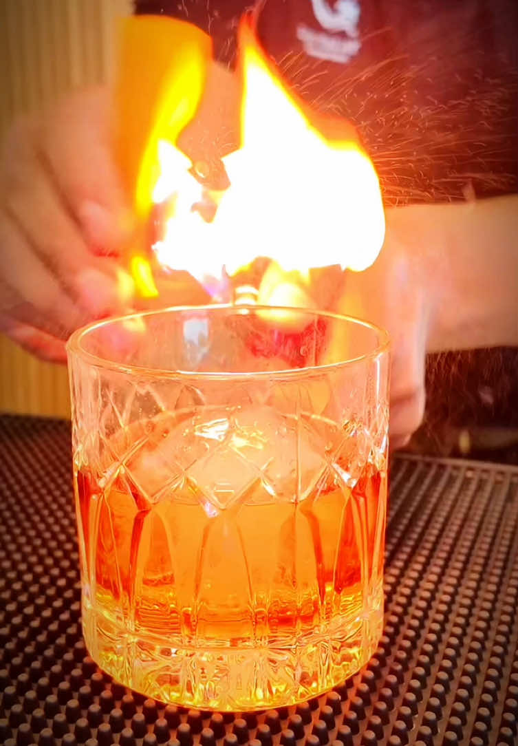 ค็อกเทล Old Fashioned  🔥ได้รับการกล่าวขานว่า คลาสสิค และ 