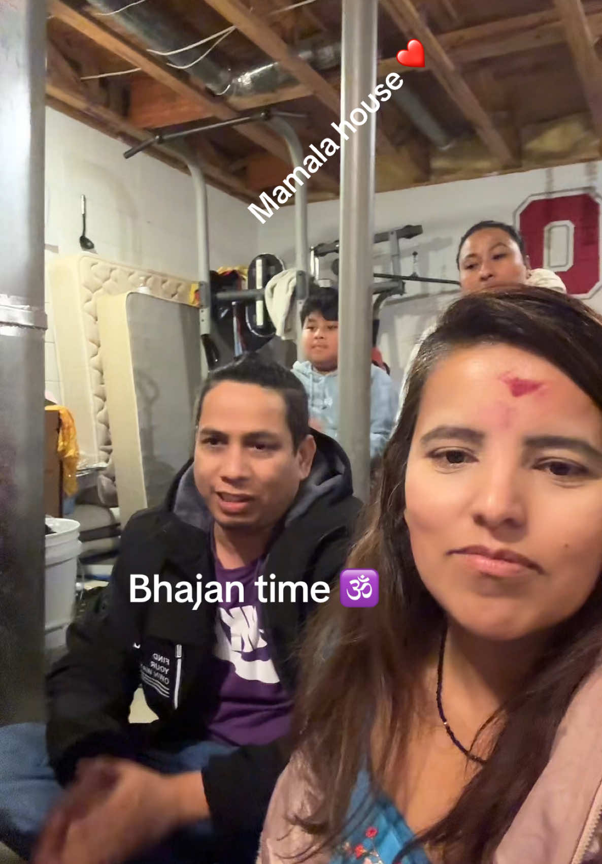 #foryou #foryoupage #tiktokusa #TikTokShop #bhajan time mama house 🕉️❤️