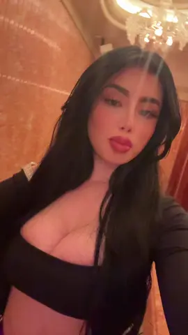 🧏🏻‍♀️🙅🏻‍♀️👸🏻