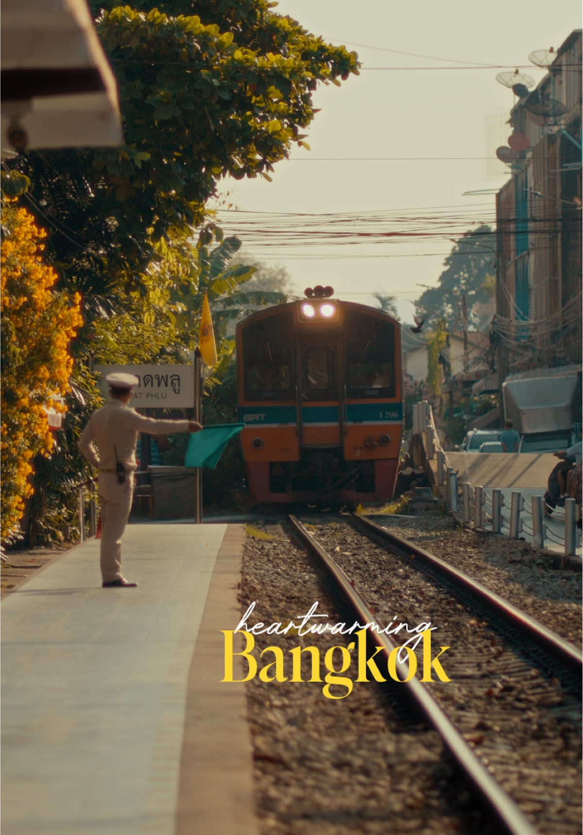 Warming Moments 😌 #cinematic #filmmaker #bangkok #thailand 
