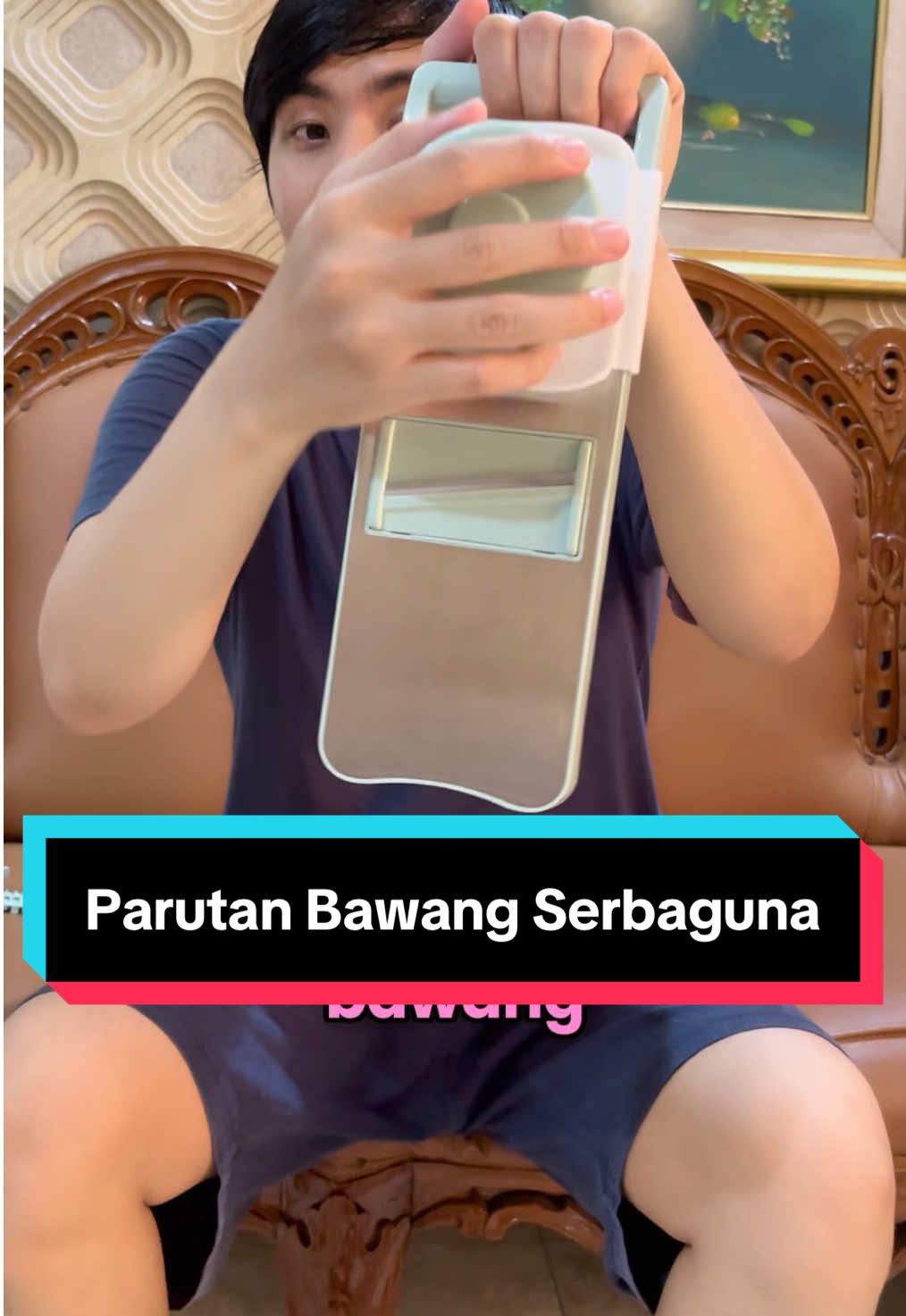 Iris bawang merah porsi besar lebih mudah pakai parutan serbaguna ini dan dapat 5 mata pisau serta pelindung tangannya juga, disclaimer harga bisa berubah sewaktu-waktu buruan beli sekarang juga #parutanserbaguna #parutanserbagunapraktis #parutanbawang #parutanmurah #parutanmultifungsi 