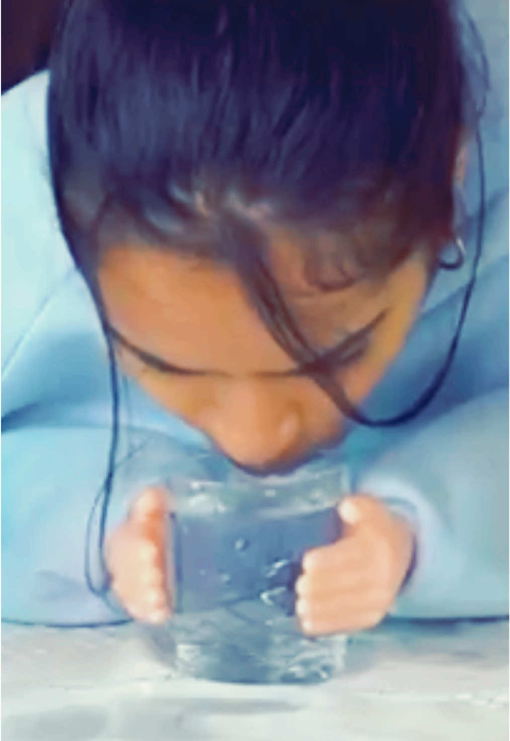 පොඩි අත් එක්ක කාපු කට්ට 😂 Challenge ⚡️ #sltrish #challenge #tinyhands #srilanka #siblingduo #fyp #funnygame 