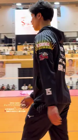 宮浦選手アップの時居なかったけど、試合始まる頃気づいたらいた😭 #ジェイテクトstings愛知 #ジェイテクトstings #svリーグ #宮浦健人 #miyaurakento 
