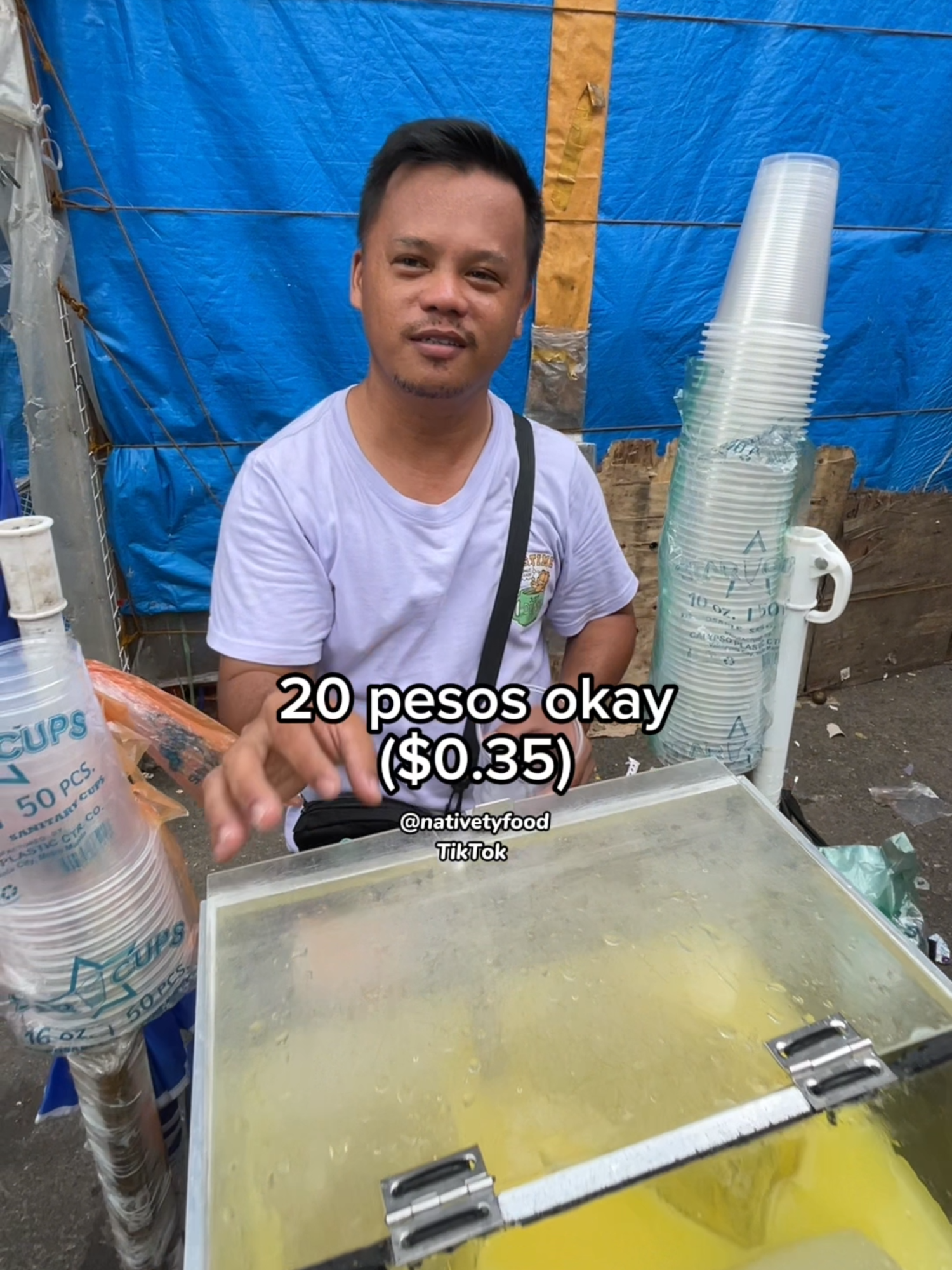 $0.35 juice 🫑 #streetfood #food #usa #foodreview 