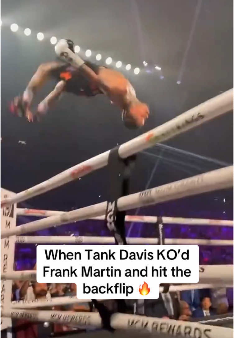 BACKFLIP CELLY 😮‍💨 (via @Premier Boxing Champions) #boxing #gervontadavis #fight #backflip 