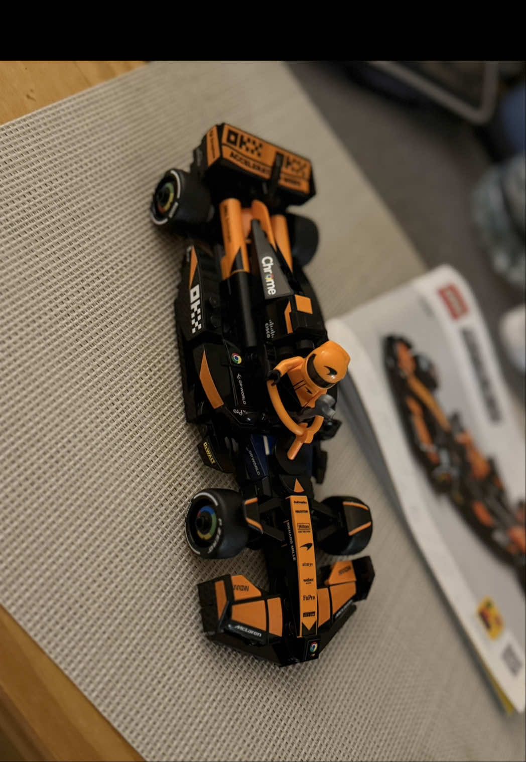 Anyone else get the fear seeing @LEGO pieces left over after a build 👀 #legomclaren #lego #mclaren #mclarenf1 @Lando Norris @McLaren @Oscar Piastri #f1content #speedchampions 