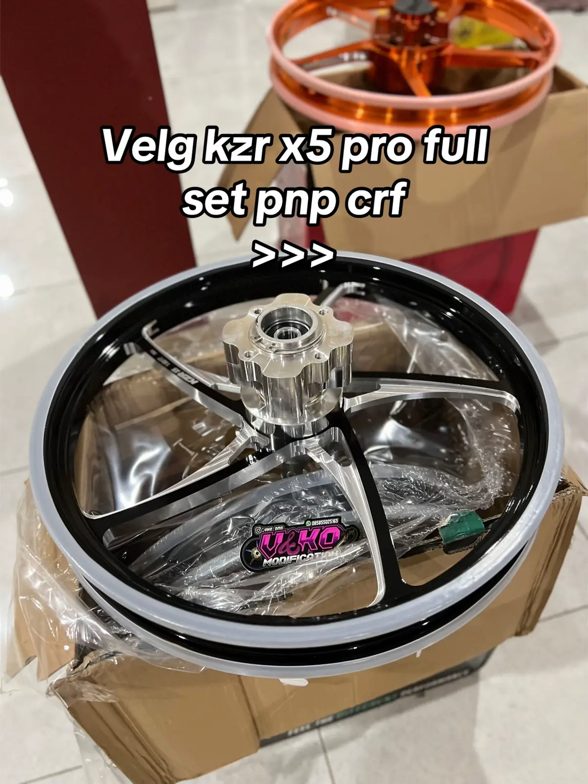 Kelengkapan: - gear sss / tk racing uk 428 / 415 bebas riquest ukuranya - bosh2 an depen belakang udah almunium - bering + boshing dalam velg depan belakang - as roda belakang udah pnp bawah motornya ( as ori crf ) - as  - piringan roda depan juga tetap pakai bawa an motornya ( as ori crf ) - piringan belakang  - piringan depan model tdr uk 300 - breket pangkon kaliper buat piringan uk 300 - baut full set piringan dan napgir - adaptor buat piringan belakang sudah almunium juga - untuk penambah an ban juga bisa ya bos ku ( babas riquest merk ban dan ukuranya ) - utuk velg kzr x5 pro sudah open hub ya ( bagian adaptor piringan bisa di bolak balik buat piringan kana atau kiri tanpa velg rotasi kebalik ) Unutuk harga dan info lebih lanjut bisa wa 085855025165🙏🏻🥰#kzrx5pro #v&ko #crf 