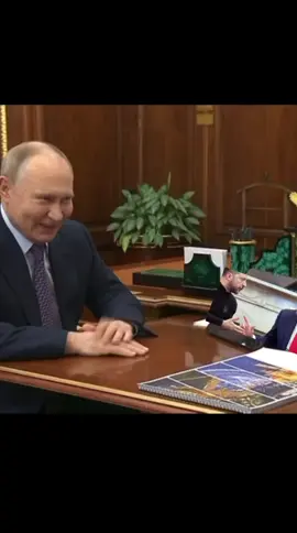 Putin laughing about Trump and Selenskiy Meeting #memestiktok #putin #donaldtrump #ukraine #laugh #jokes 