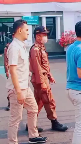 Selamat hari Minggu selamat menjalankan ibadah puasa nya ya 😇
