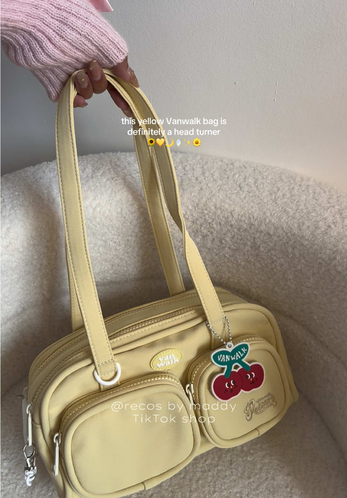 My prettiest bag ever is from Vanwalk.  You deserve this, girlll!! 🌻💛🌙🪞✨🌼 #vanwalk #vanwalkbag #vanwalkph #trending #viral #yellow #shoulderbag #bag #bagrecommendation 