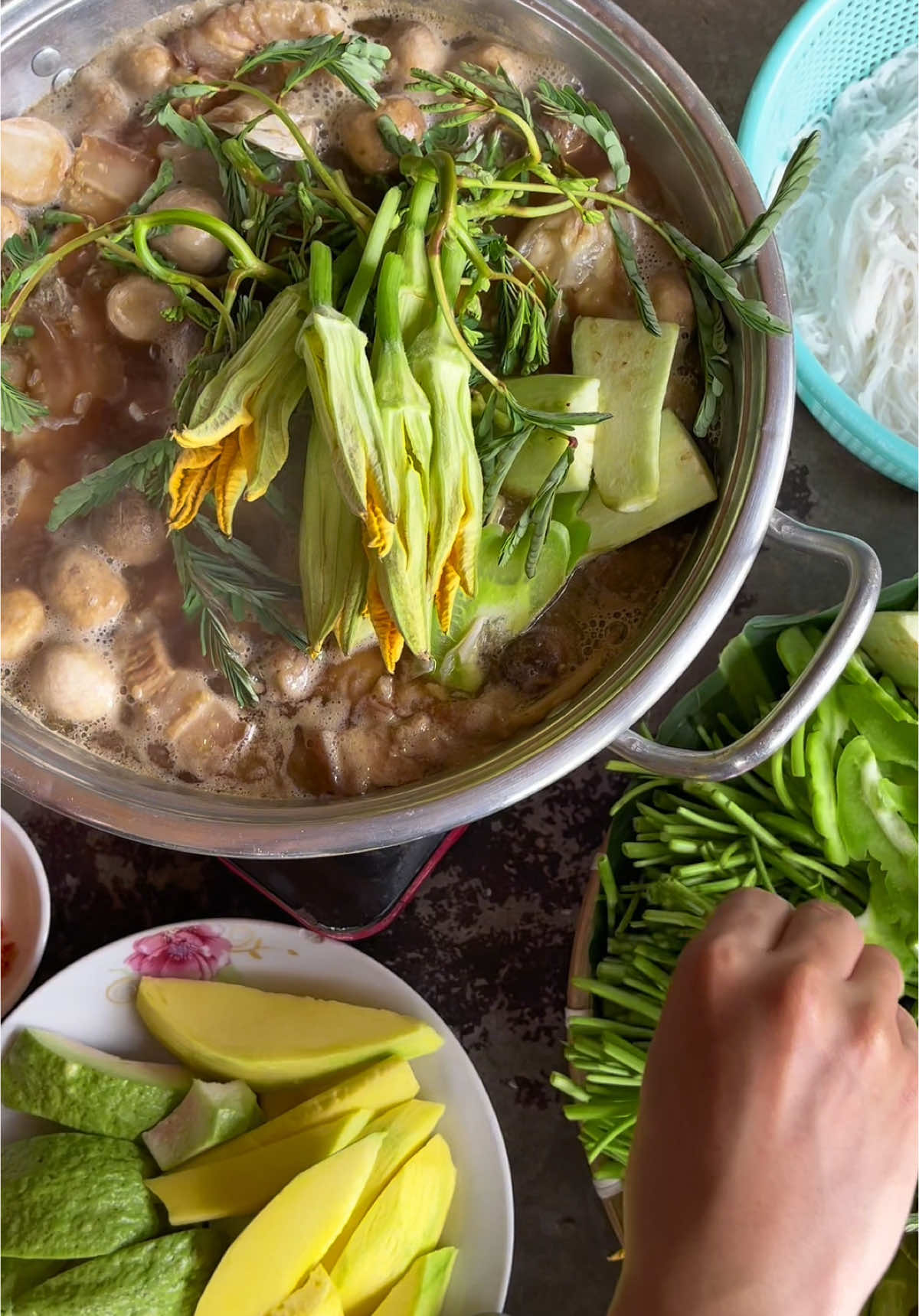 Lẩu mắm An Giang, đặc trưng của người Nam bộ #xuhuong #laumammientay#măsentay #amthucmientay #dacsanmientay
