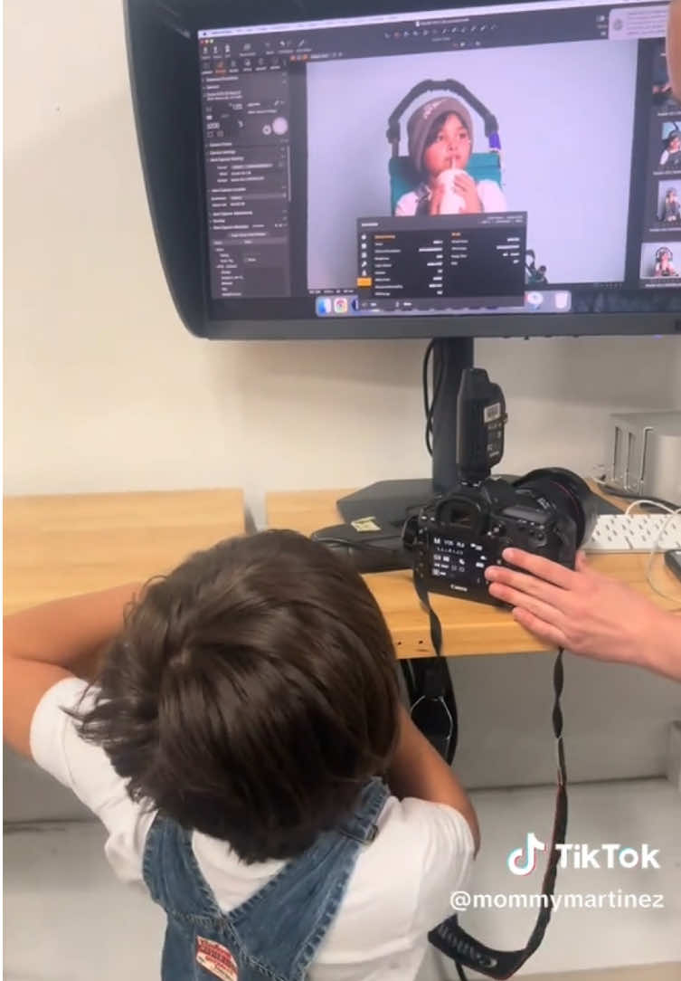 Such a sweet experience with @Carrie & Roman thank you for letting me capture these moments! 🥹🤍 #autismawareness #autism #photography #photoshoot #bts #fyp #fy #foryoupage #autismacceptance #photographer 