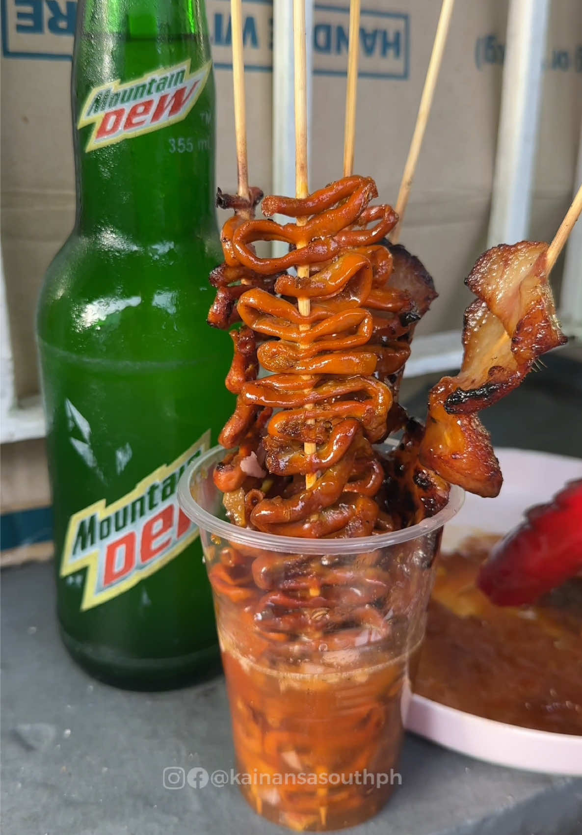 isaw + mountain dew date lang sapat na! #fyp #foryou #isaw #bbq #pinoy #pinoyfood 