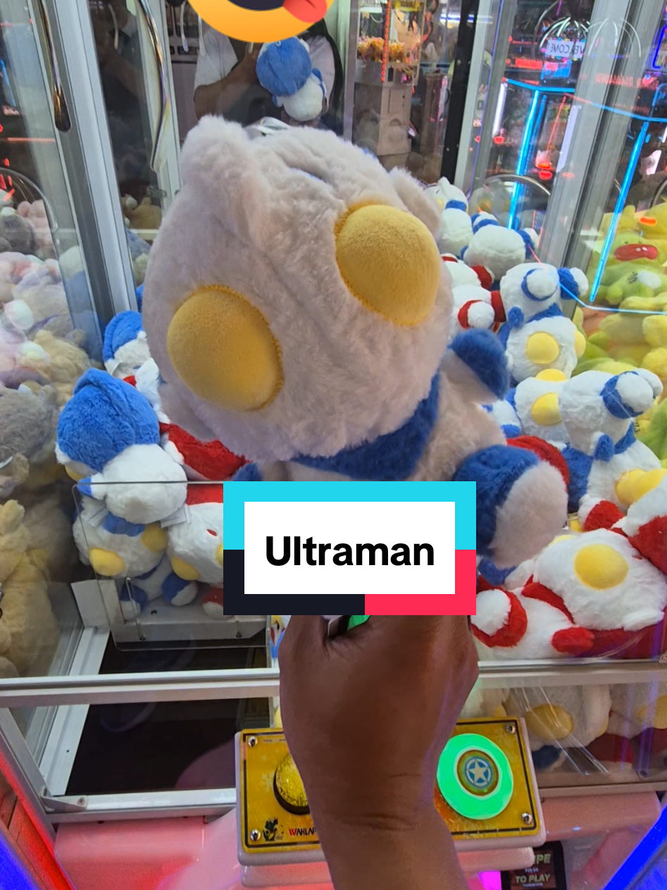 Ultraman #clawmachine #arcade #pov #fyp #fyppppppppppppppppppppppp #fypシ゚ #plushies #timezone #ultraman 