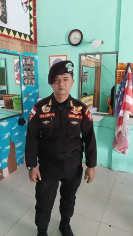 Komando latihan pertempuran Disini para raider dilahirkan Dengan jiwa satria Infanteri namanya Sapta marga pedoman kita Gunung, hutan, rawa, laut ditempa Itulah sahabat kita Semangat membara Tak kenal menyerah Tri dharma, selalu siap sedia Dimana kami berada Merah putih, selalu di dada Tri dharma, rela berkorban jiwa Untuk bangsa dan negara Lebih baik gagal di medan latihan Daripada gagal di medan pertempuran Mari kita berlatih bersama Kalau tidak mau pulang nama Dibawah naungan ibu pertiwi Tri dharma, tak pernah ingkar janji Untukmu bangsa dan negeri ini NKRI, harga mati Komando latihan pertempuran Disini para raider dilahirkan Dengan jiwa satria Infanteri namanya Sapta marga pedoman kita Gunung, hutan, rawa, laut ditempa Itulah sahabat kita Semangat membara Tak kenal menyerah Tri dharma, selalu siap sedia Dimana kami berada Merah putih, selalu di dada Tri dharma, rela berkorban jiwa Untuk bangsa dan negara Lebih baik gagal di medan latihan Daripada gagal di medan pertempuran Mari kita berlatih bersama Kalau tidak mau pulang nama Dibawah naungan ibu pertiwi Tri dharma, tak pernah ingkar janji Untukmu bangsa dan negeri ini NKRI, harga mati Untukmu bangsa dan negeri ini NKRI, harga mati Untukmu bangsa dan negeri ini NKRI, harga mati NKRI, harga mati NKRI, harga mati!