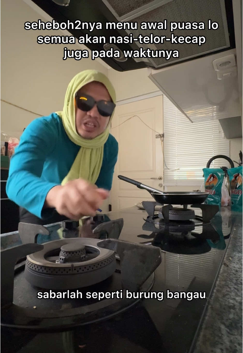 Ketika udah masuk awal bulan puasa tapi di dapur lo masih belum ada apa-apa #agungkarmalogy 