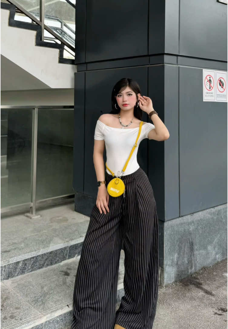 Outfit xuống phố cho nàng năng động 🥰 #minhu #crotop #fyp #xh #quanke 