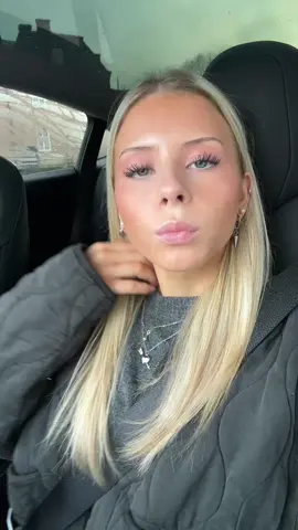 😚😚