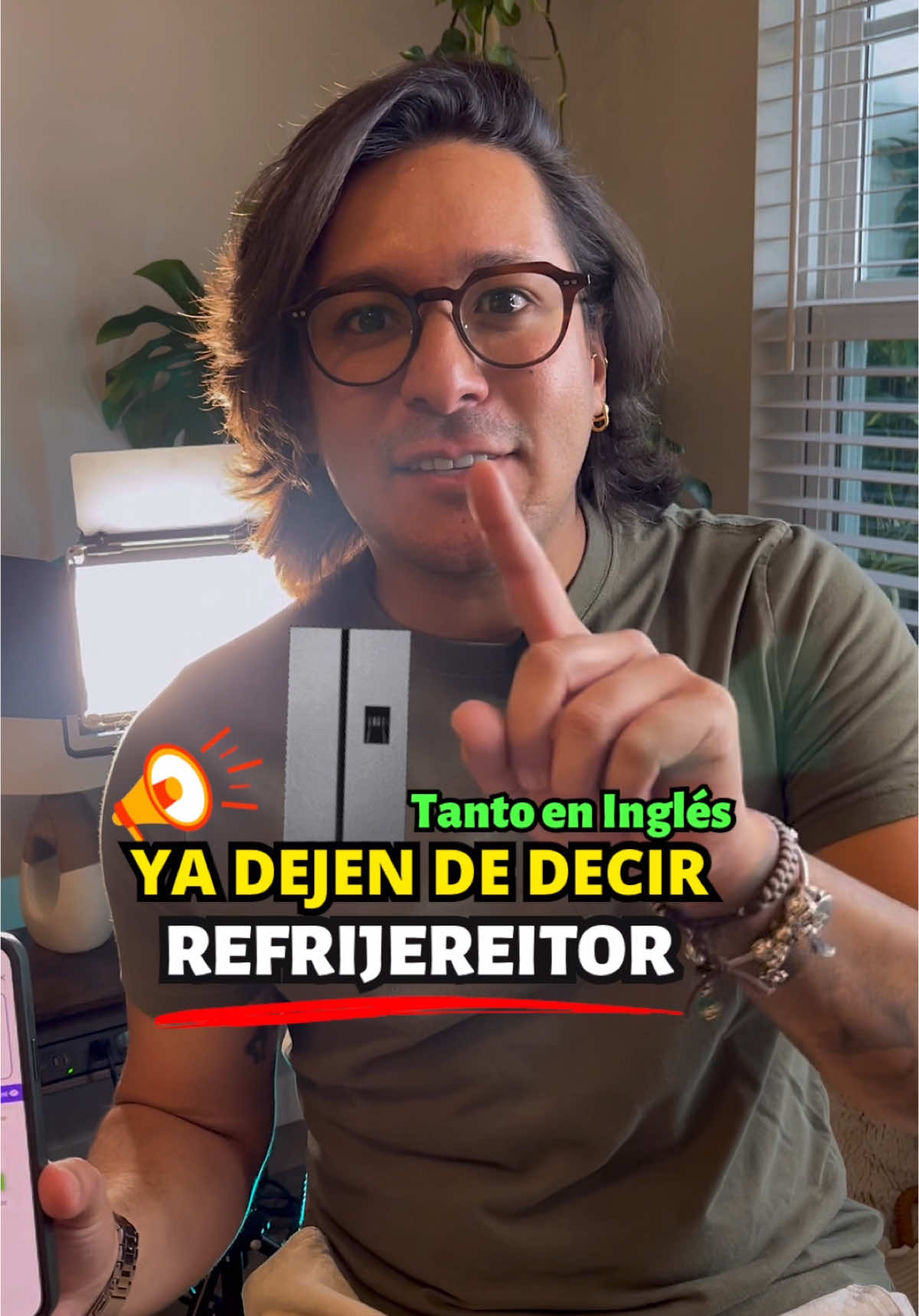 🗣️Ayuda del #teacherjesus para dejar de pronunciar #refrigerator incorrectamente.  Su pronunciación es:  ✅/ ri • fri • yereiror / Con la aplicación @lingopanda_app puedes aprender inglés correctamente ✅  ℹ️ Te dejé de recomendación una aplicación para aprender inglés, se llama @lingopanda_app  🗣️Ve a mi perfil y dale click en el link 🔗✅ #teacherjesus #learnenglish #aprendeingles #yadejendedecirtanto #tuteacherjesus #lingopanda 