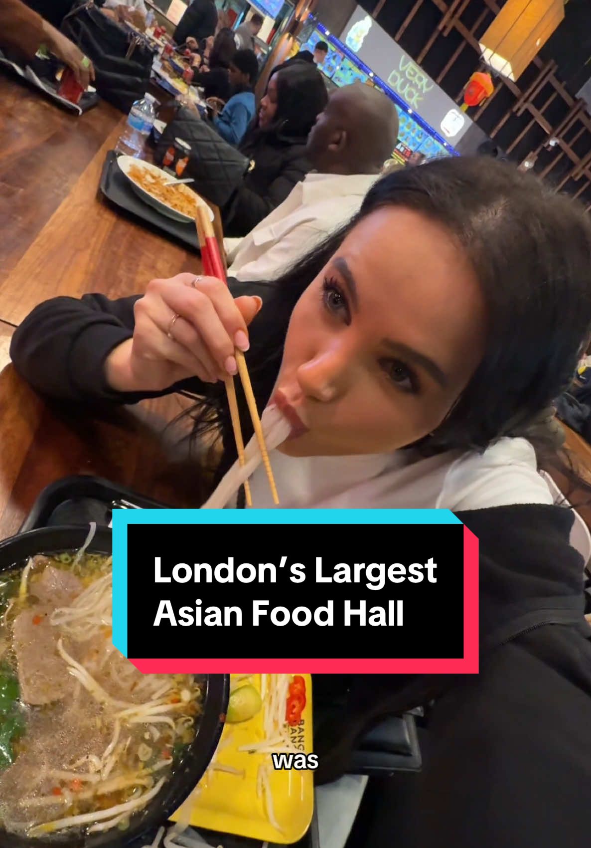 Come with me to London’s largest Asian food hall, Bang Bang Oriental  #bangbangoriental #londonslargestasianfoodhall #asianfoodhall #comewithme #Foodie #londonfoodie #londonfood #asianfood #wheretoeatinlondon 