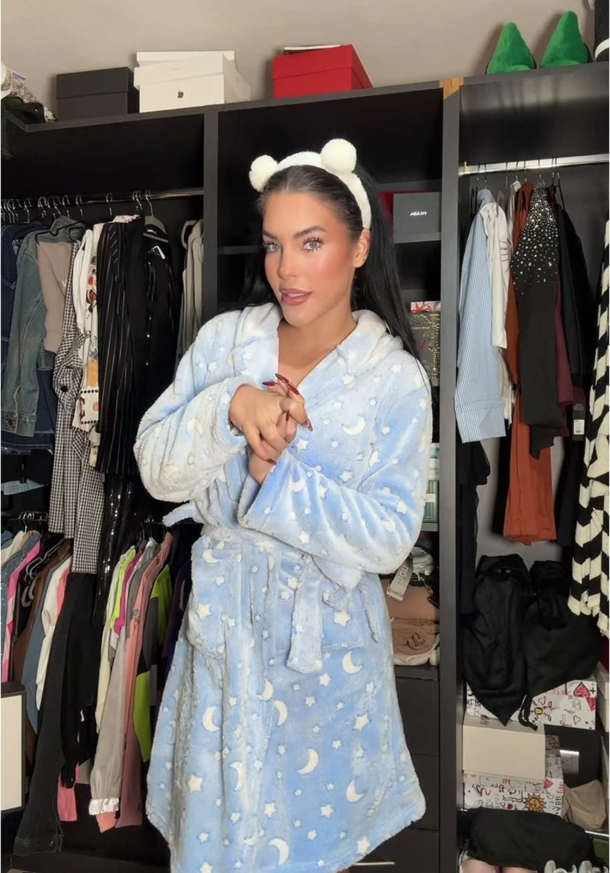 Un día más un outfit más @Fashion Nova 🥰😎