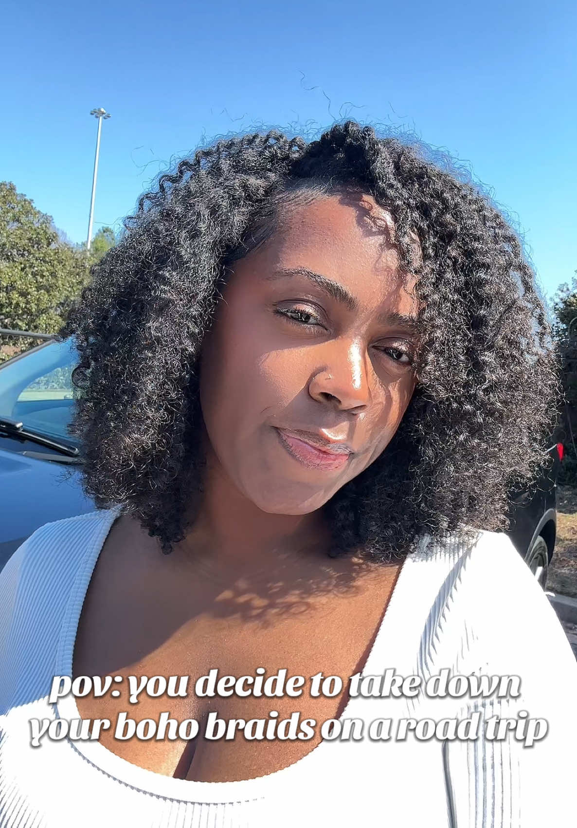 The back was nice and defined I just knew it was gonna eat. Then the top half let me down and it was nothing I could do but it was still kinda cute 😭🤣 #braidout #bohobraids #naturalhair 