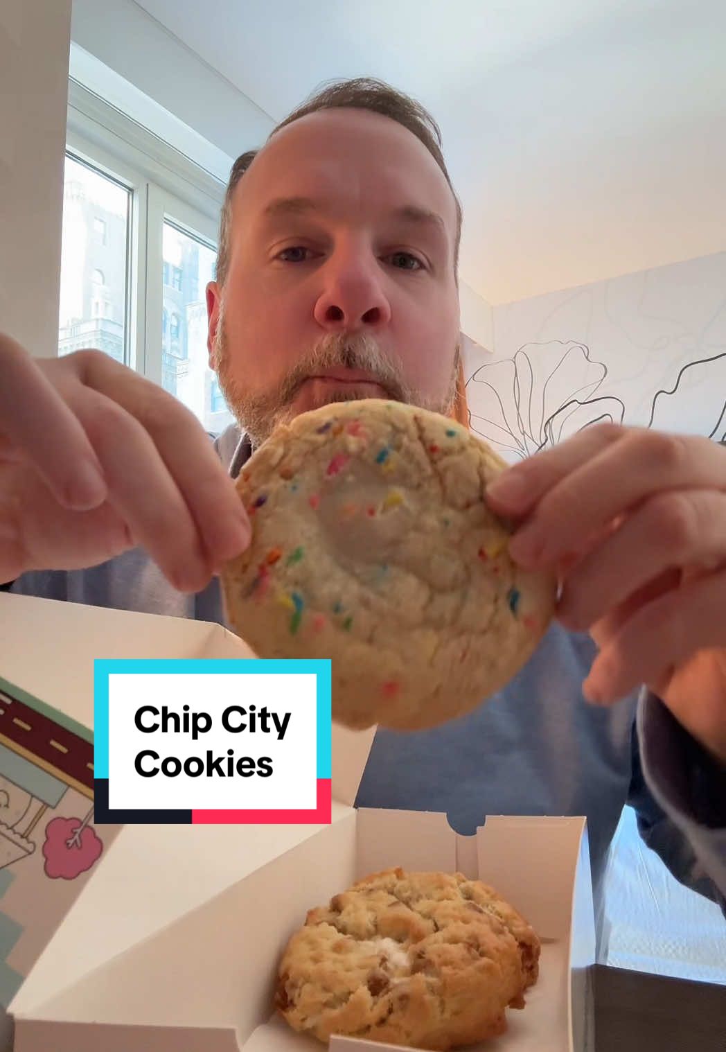 First time trying @Chip City #cookies #cookietok #cookiereview #bakery #nyc #nycfood #tastetest #foodreview 