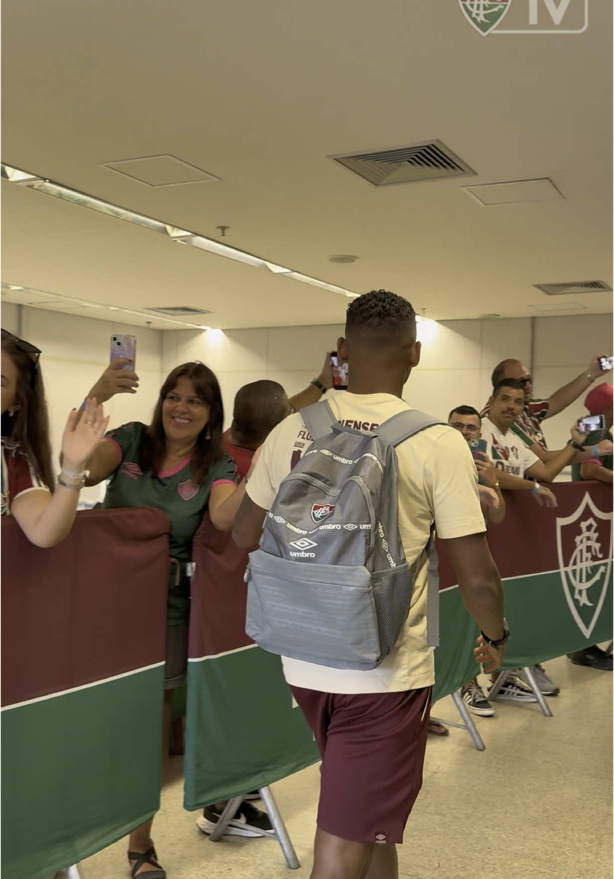 CHEGAMOS! É dia de semifinal do @Cariocão! 